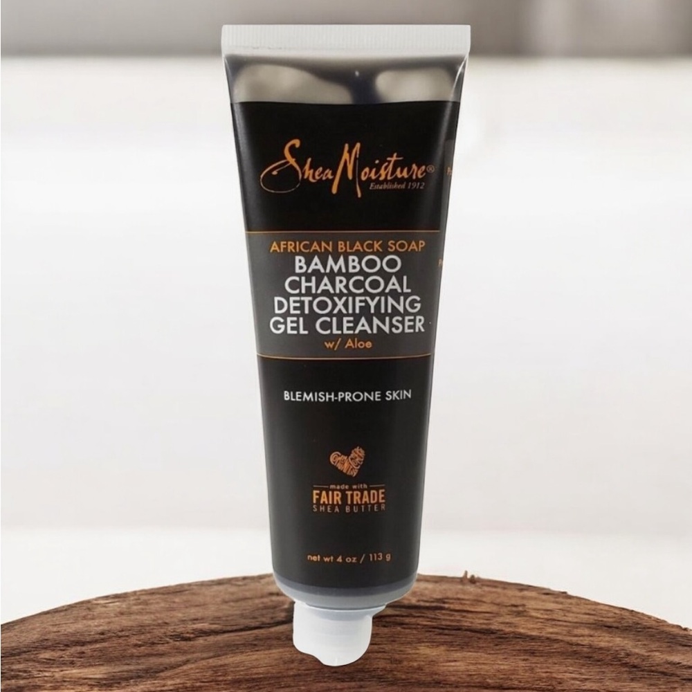 SHEA MOISTURE African Black Soap Bamboo Charcoal Detoxifying Cleanser